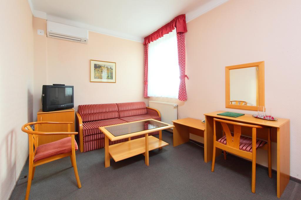Hotel Blaha Lujza Balatonfüred Pokoj fotografie